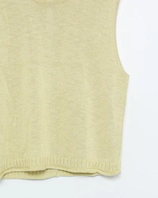 Back button vest
