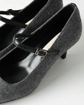 Pointed-toe strap heels
