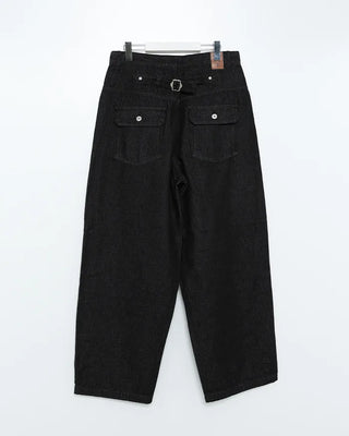 Back-adjustable denim