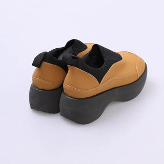 Band sneakers