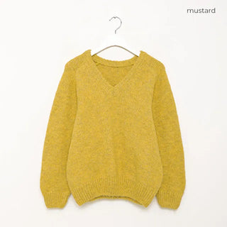 Wool back tag detail V-neck oversized knit