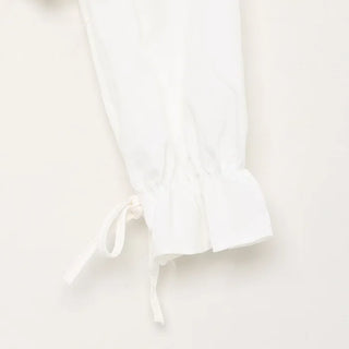 V-neck frill blouse