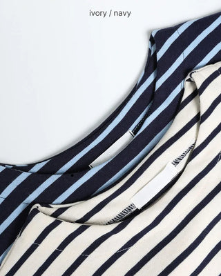 Striped round neck long-sleeved T-shirt