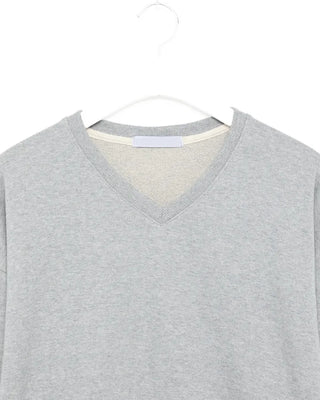 Semi-cropped V-neck sweatshirt
