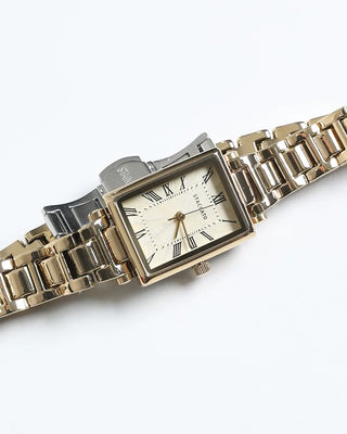 Gold Square Handwatch