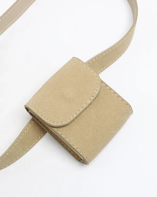 Suede-like pocket belt