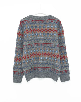Ethnic pattern long-sleeved knit