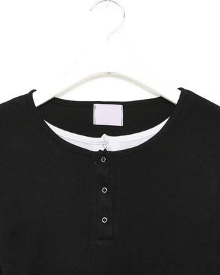 Half-open neck slim-fit layered t-shirt