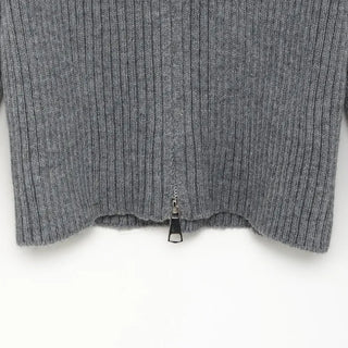 Applique zip-up knit