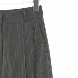 Striped loose-fit slacks