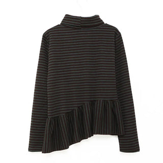 Frilled border turtleneck T-shirt