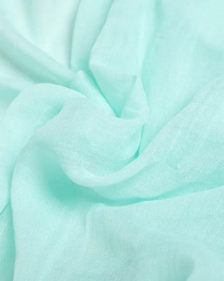 Simple color scarf