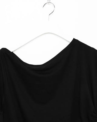 Loose off-shoulder T-shirt