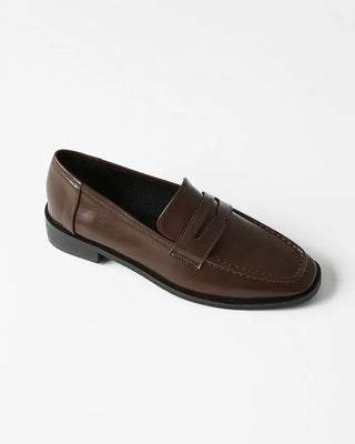 Leather design loafers