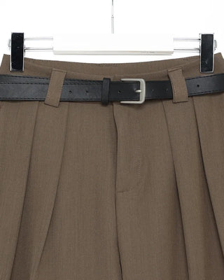 Double-pleated wide-fit slacks