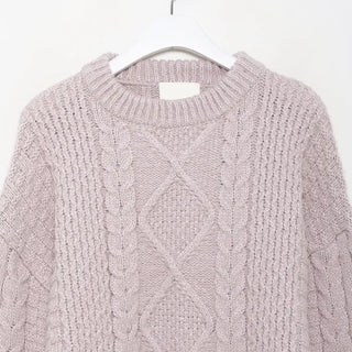 Cable oversized round knit