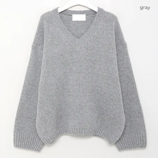 Daily V-neck knit