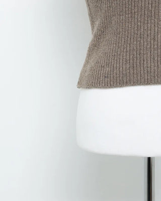 Ribbed sleeveless top