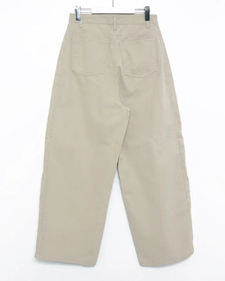 Curved center seam cotton pants
