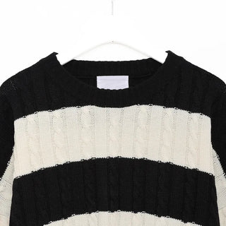 (Unisex) Bold Border Cable Knit