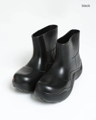 Mid-calf rain boots