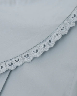 [6th Re-release] (ORIGINAL) Heart Button Lace Puff Blouse