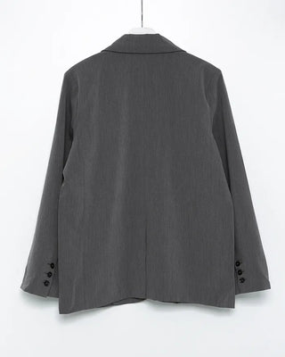Back slit flap pocket jacket