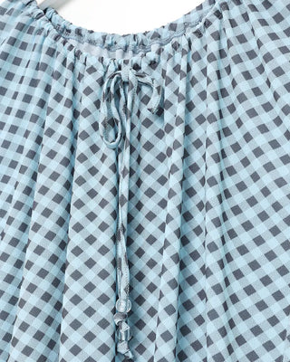 Checked round blouse