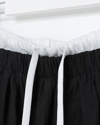 Volume Waist Two-Tone Mini Skirt