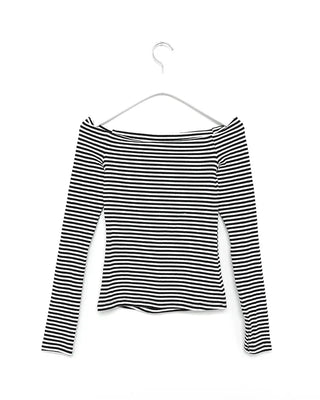 Striped off-shoulder t-shirt