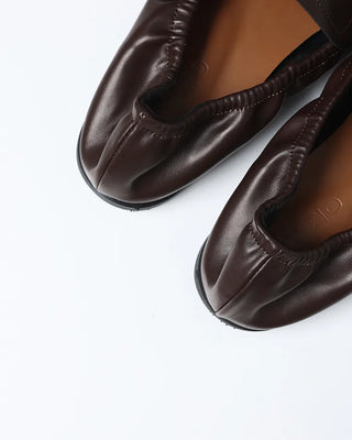 Pleated loafers