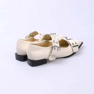 Belted pointed flat shoes