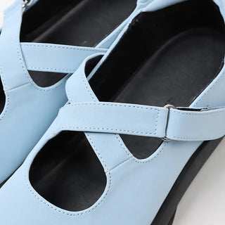 Round cross strap loafers