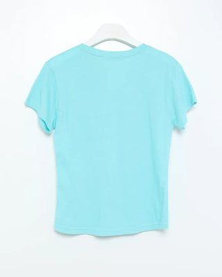Button design T-shirt