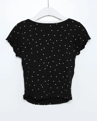 Short-sleeved t-shirt with built-in cups and polka dot lace