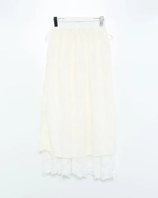 Lace detail long skirt