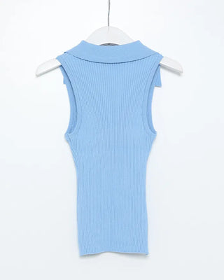 Button-up, large collar, sleeveless knit top