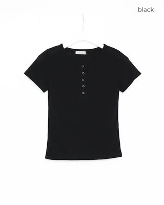 Snap Half-Open T-Shirt