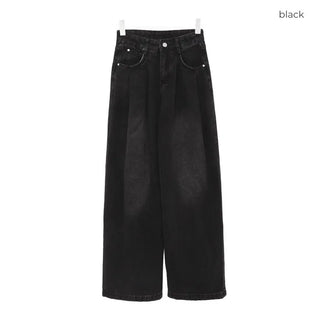 Tucked wide-leg pants