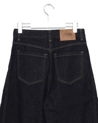 Curved stitch denim