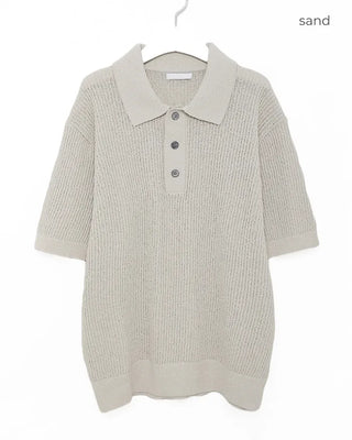 Three-button short-sleeved colored knit