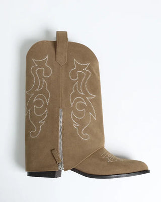 Stitched Side Point Western Boots