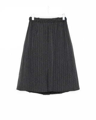 String belt & striped pleated midi skirt