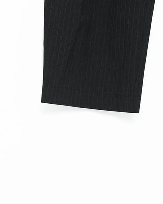 (Unisex) Pinstripe Two-Pleat Loose Slacks