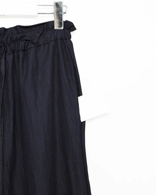 Glossy nylon band button pants
