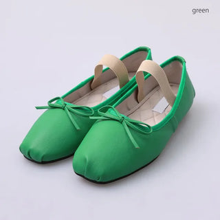 Ribbon Pointed Flat Shoes