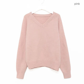 V-neck knitwear