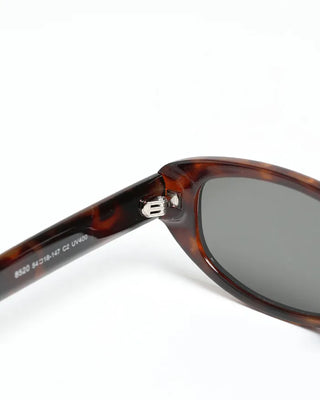 Cat-eye sunglasses