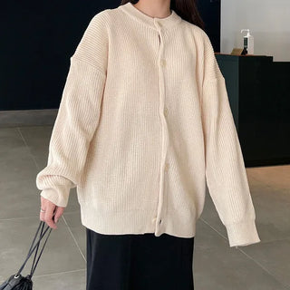 U-neck knit cardigan