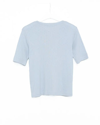 Simple eyelet short-sleeved T-shirt